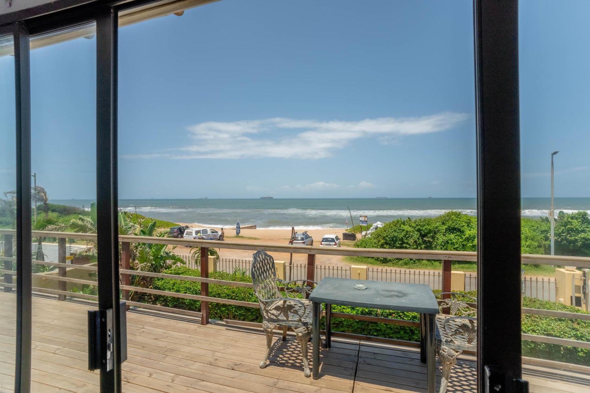 Glenashley Beach Accommodation - B&B And Backpackers Дурбан Екстер'єр фото